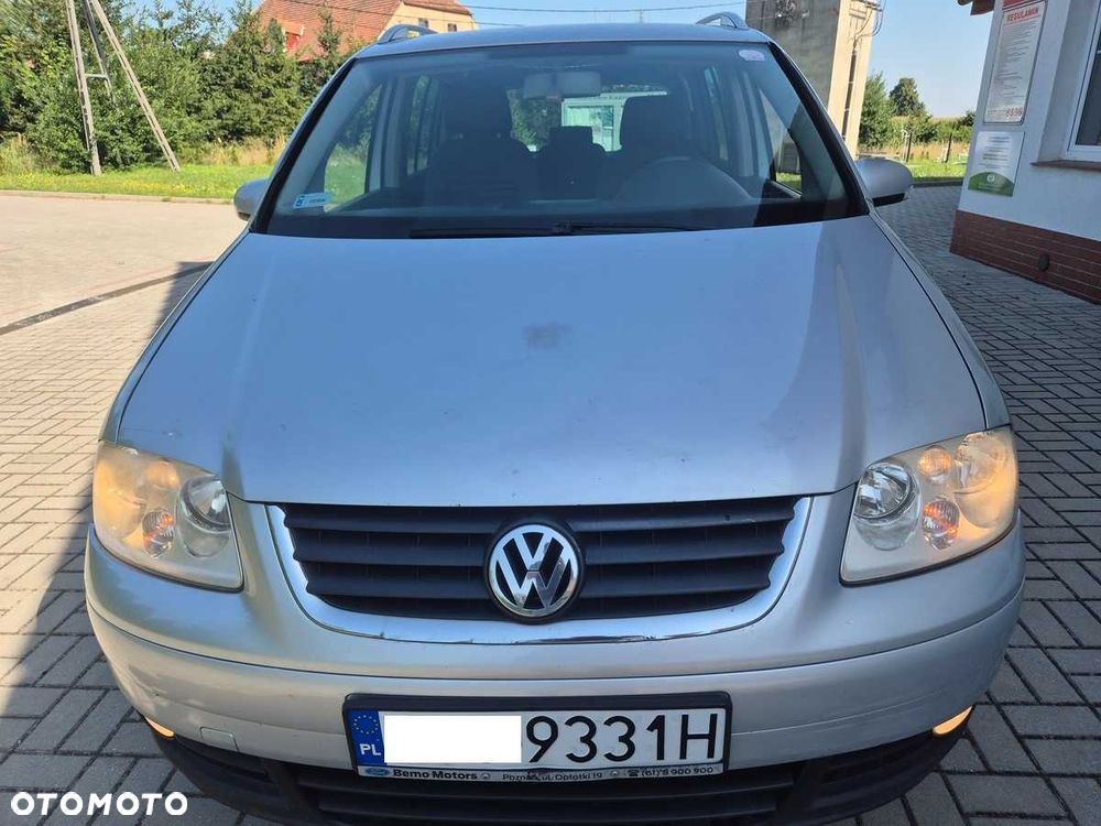 Volkswagen Touran - 5