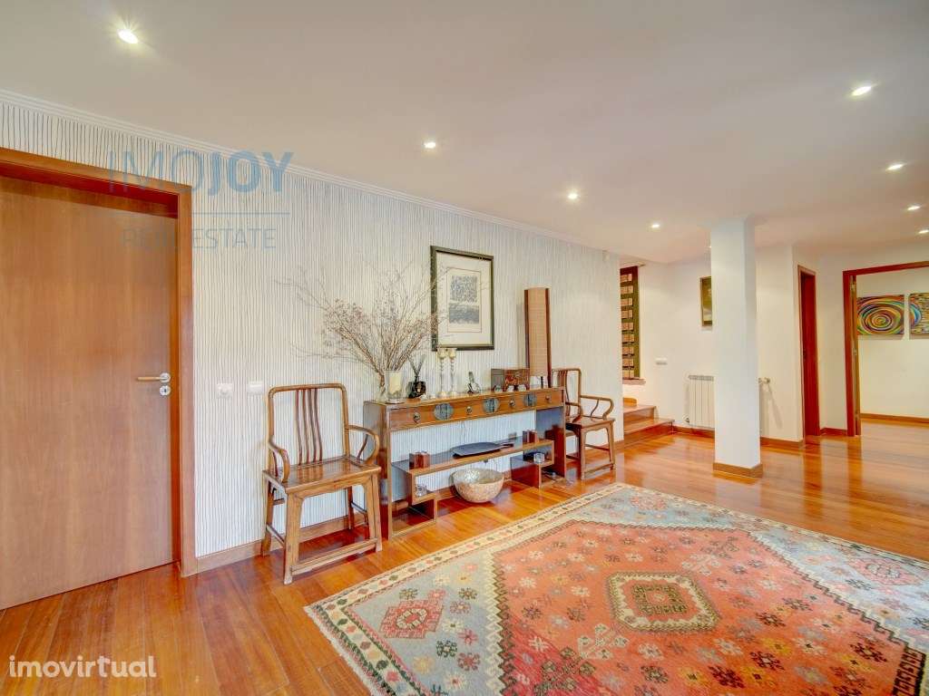 Moradia T6 com Piscina e Jardim na Costa da Guia em Cascais - Grande imagem: 4/42