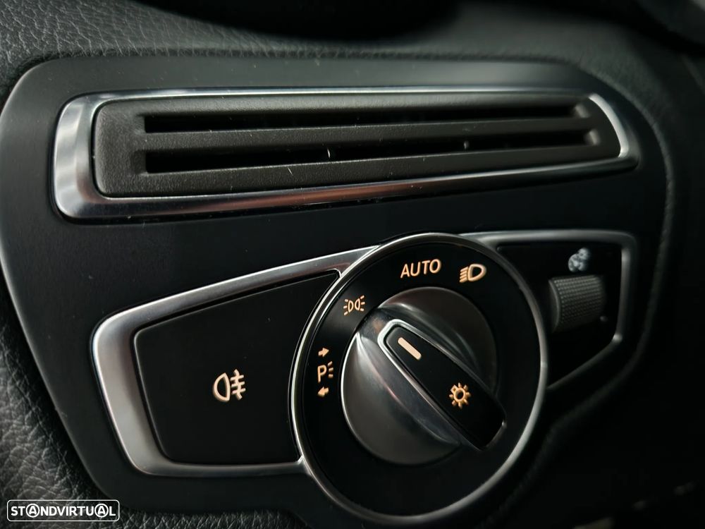 Mercedes-Benz C 220 d AMG Line — fotografia 13