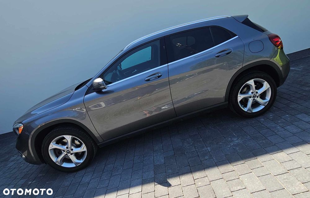Mercedes-Benz GLA 250 4-Matic - 1