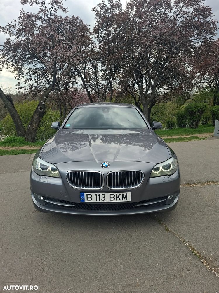 BMW Seria 5 525d Sport-Aut. - 7