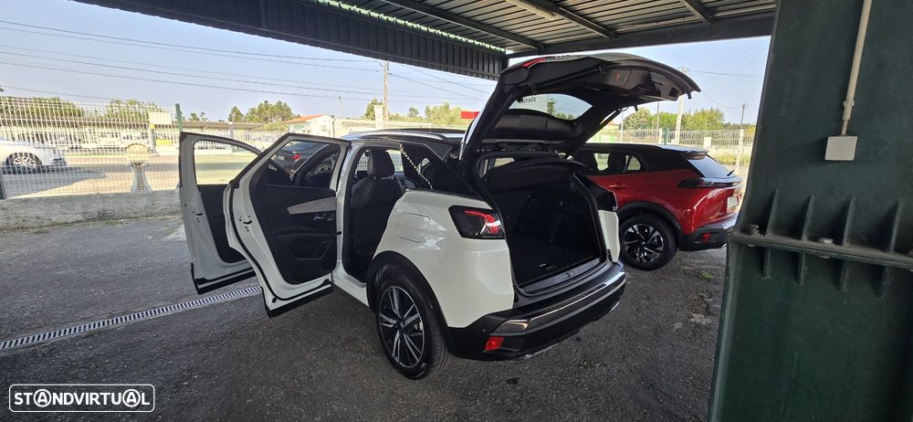 Peugeot 3008 1.6 Hybrid GT Pack e-EAT8 - 27
