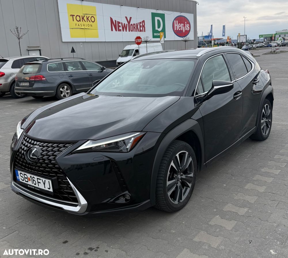 Lexus UX - 1