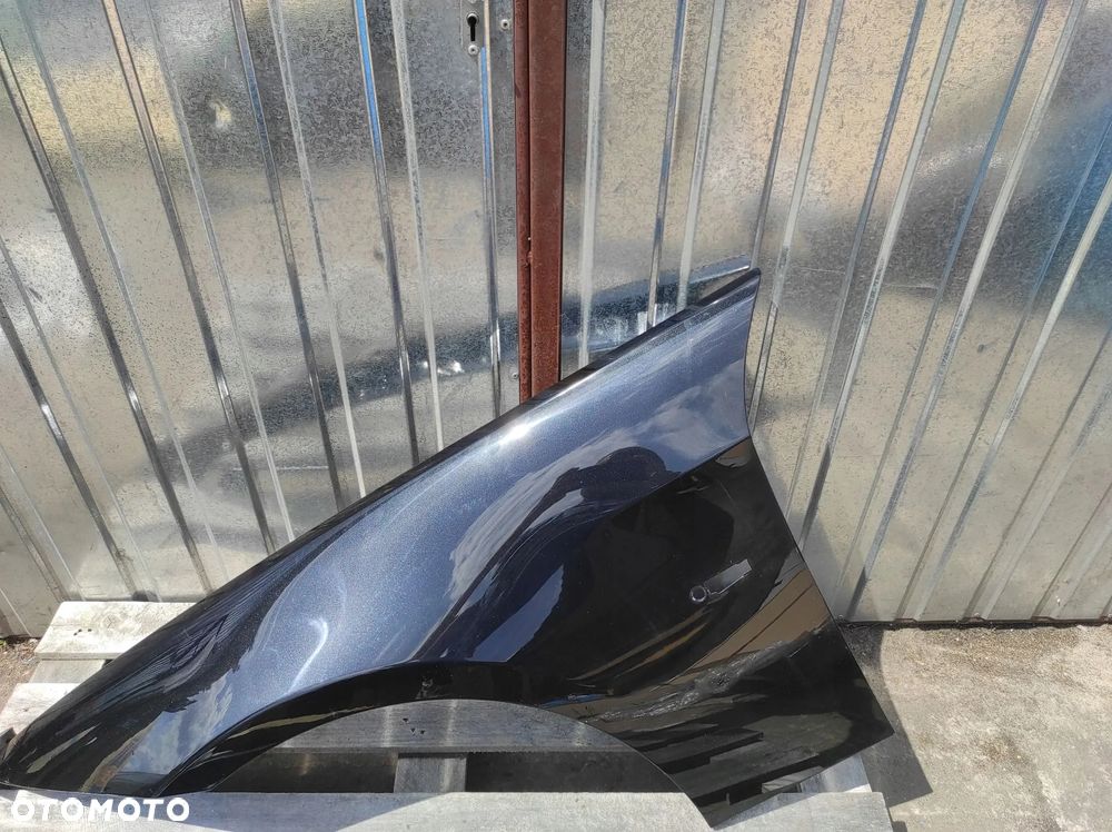 błotnik lewy przód przedni bmw e90 e91 11.2004-06.2012 stal lakier B39 A83 C08 C06 A96 475 A300 B45 C10 C4W C09 F04 A89 B53 C4E 668 C2S C3N C1M C31 A72 C1X A45 A17 F20 F35 F36 F02 A75 A44 F03 751 F01 F40 F05 F19 C29 F31 B09 C55 F22 B44 C3C F11 C1R B55 B66 F43 F45 C16 B38 C1G A76 F42 C1E B35 F39 C1F C56 C4P C6R C6E F27 C5A B41 C68 C1D U91 C5Y P7Z B01 300 - 5