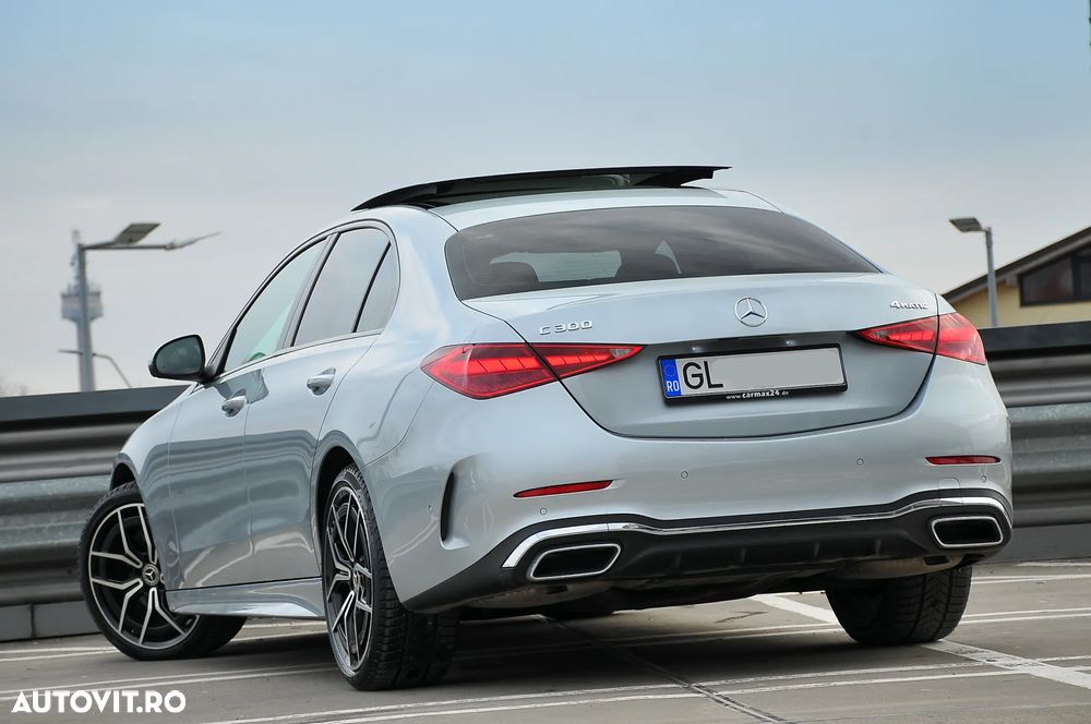 Mercedes-Benz C 300 4MATIC 9G-TRONIC AMG Line - 8