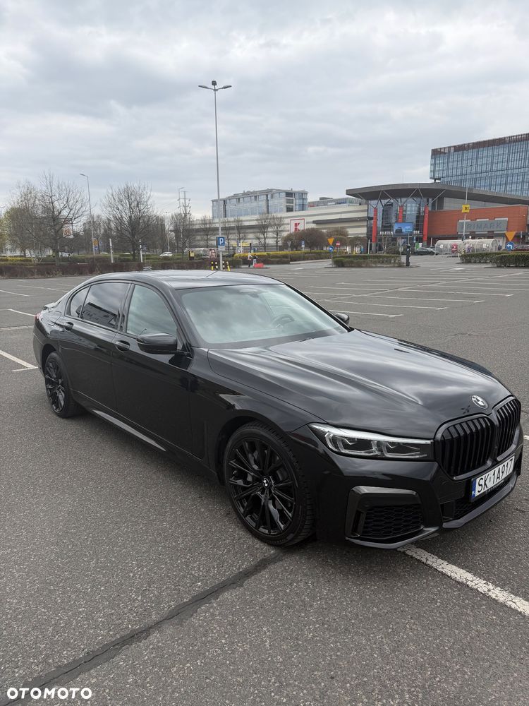BMW Seria 7 740Li sport - 12