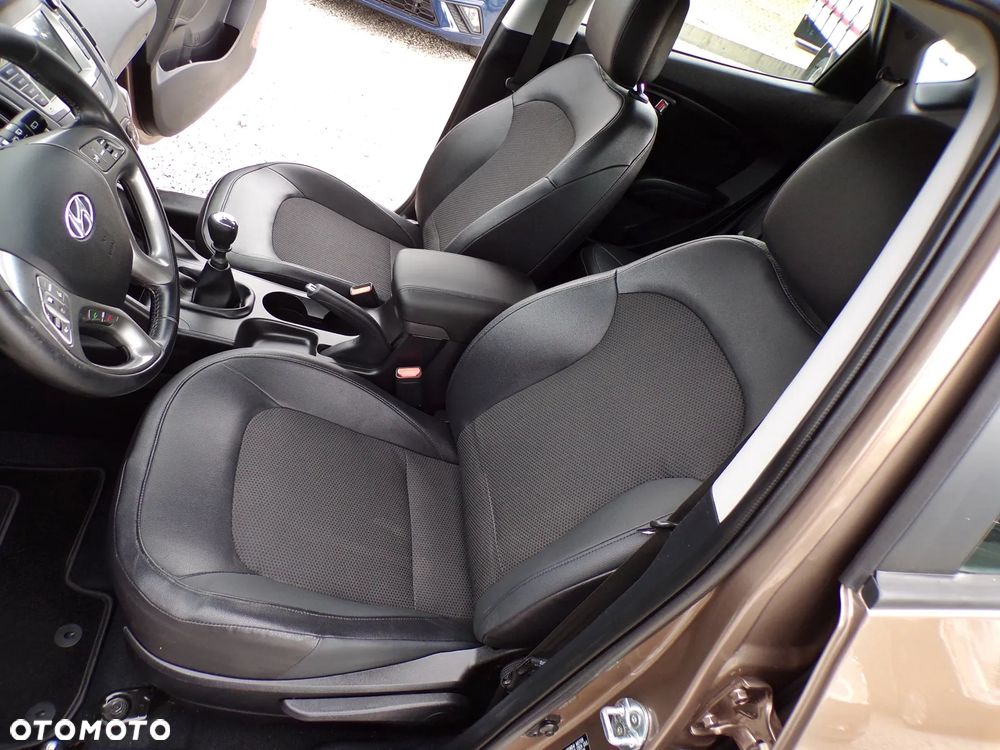 Hyundai ix35 1.6 2WD Fifa World Cup Edition - 22
