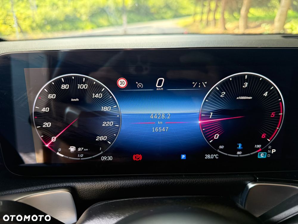 Mercedes-Benz GLB 200 d 4-Matic AMG Line 8G-DCT - 20