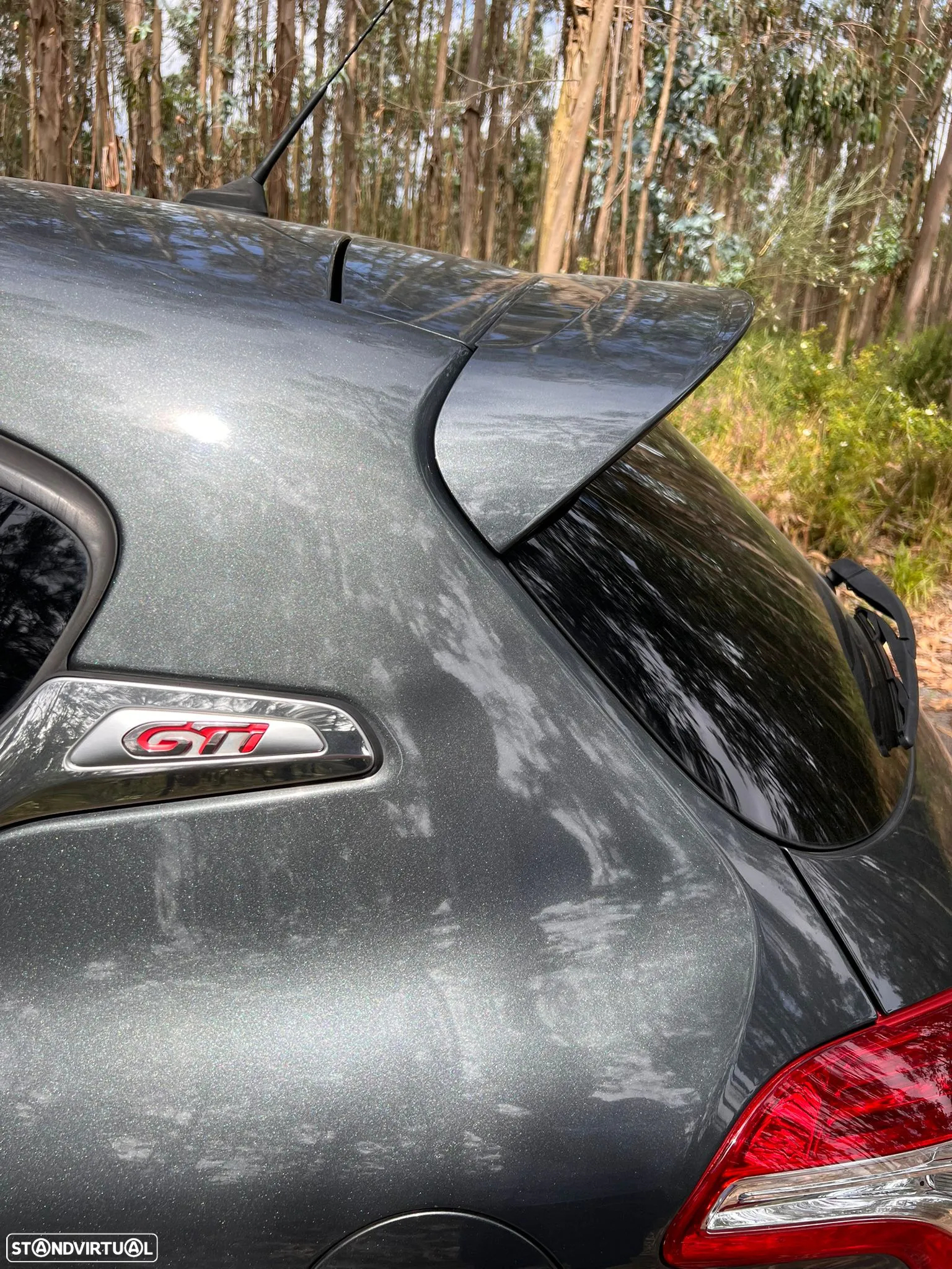 Peugeot 208 1.6 THP GTi - 5
