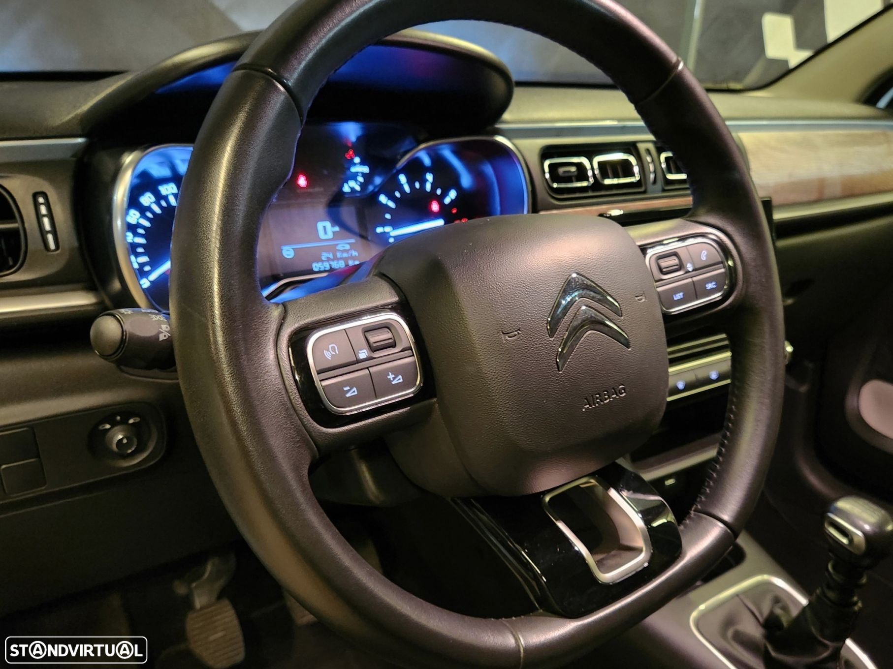 Citroën C3 1.2 PureTech Shine - 8