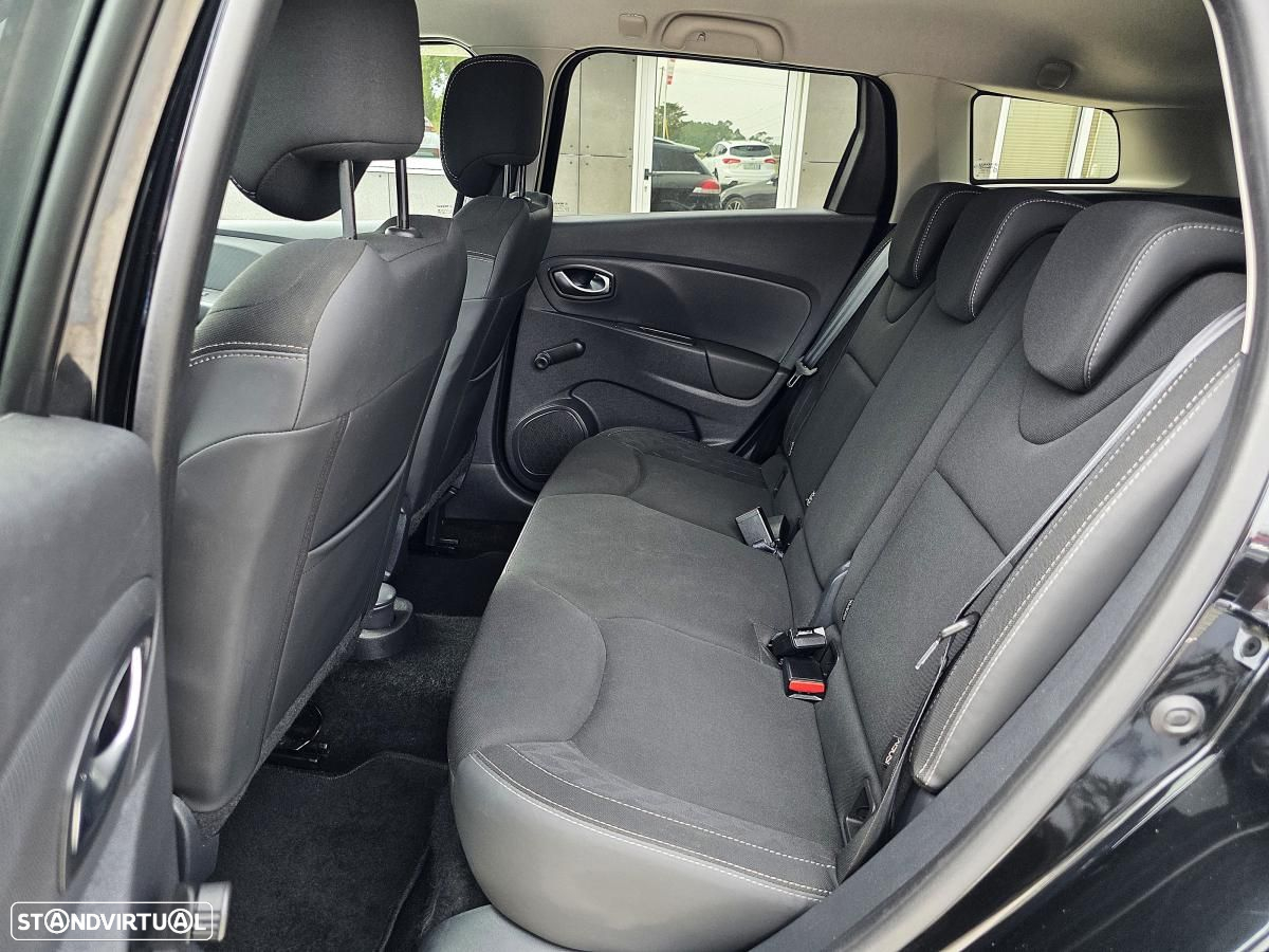 Renault Clio Sport Tourer 1.5 dCi Limited - 29