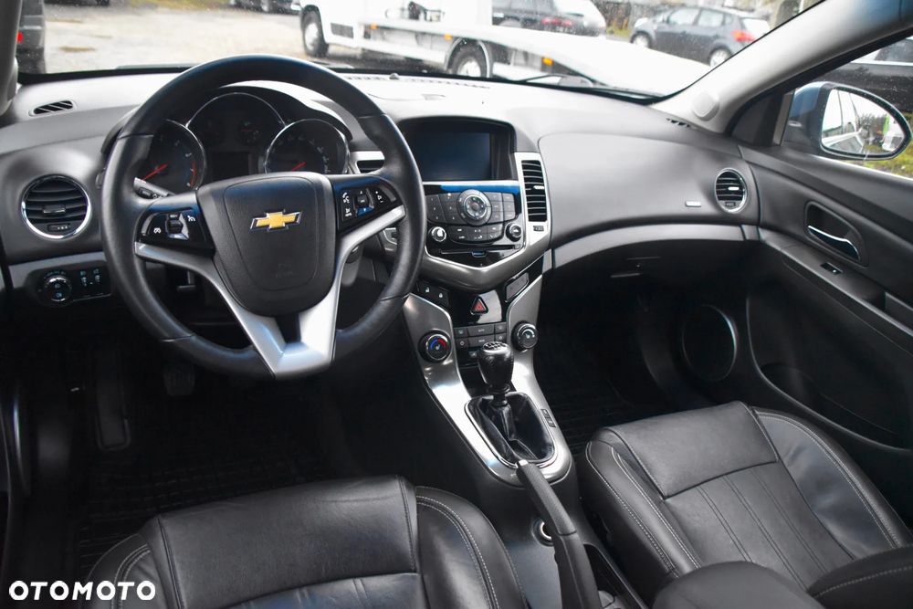 Chevrolet Cruze - 13