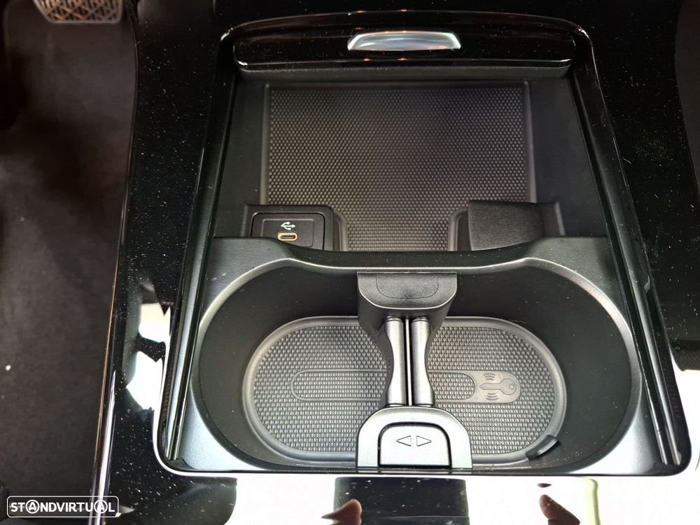 Mercedes-Benz A 250 e - 22