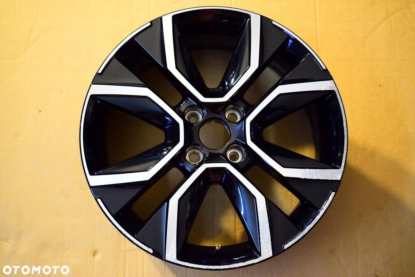 CITROEN 18 E-C4 DS3 DS4 Nowy Model Oryginał - 1