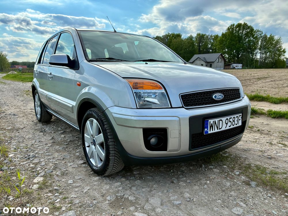 Ford Fusion 1.6 + - 3