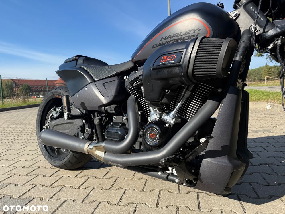 Harley-Davidson Softail FXDR - 9