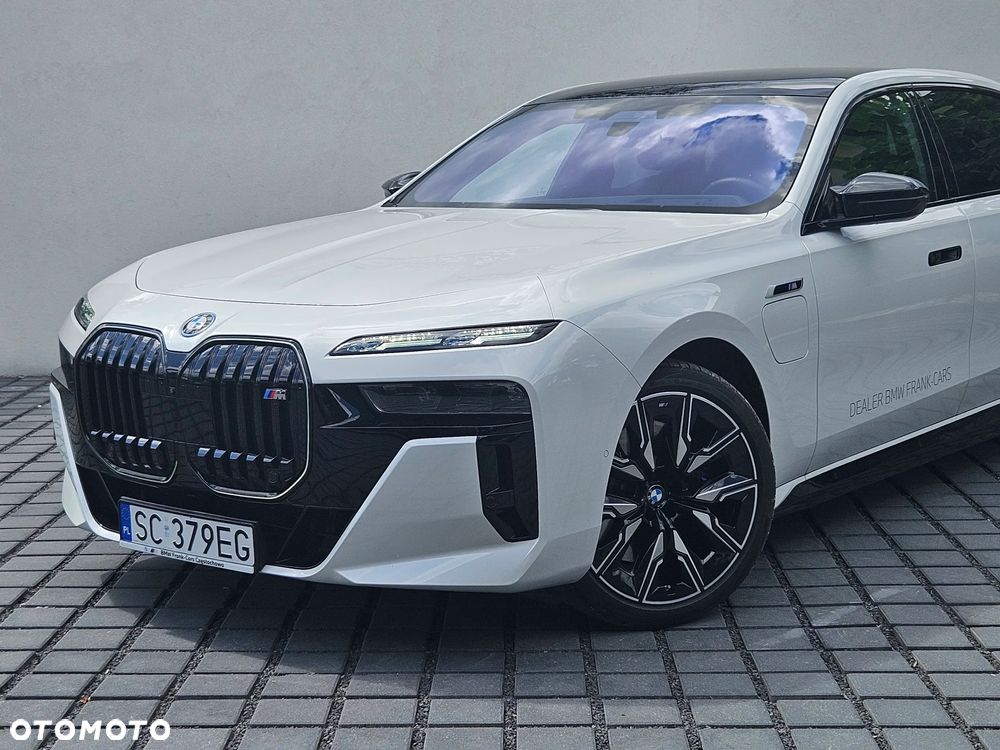 BMW Seria 7 M760e PHEV xDrive sport - 3