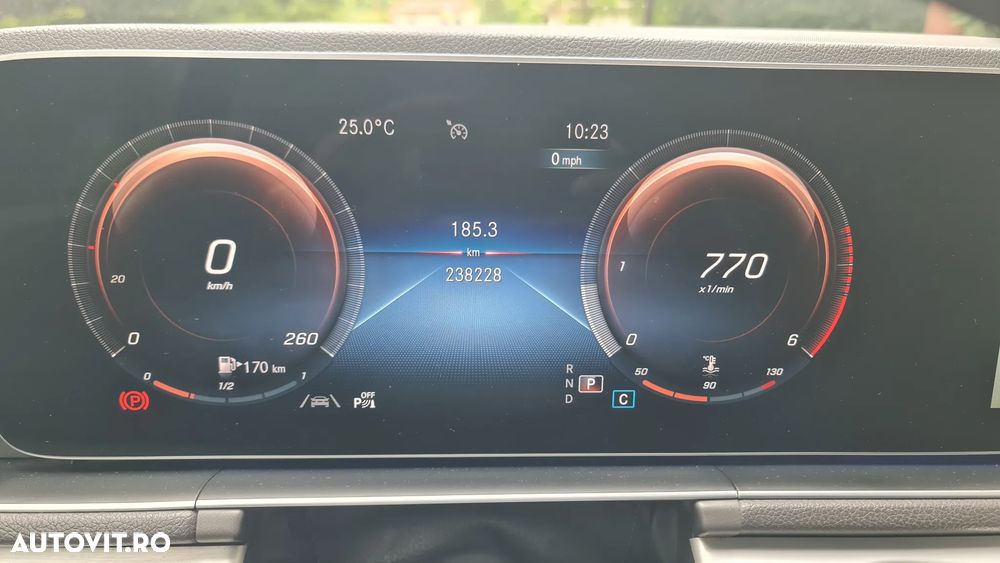 Mercedes-Benz GLE 300 d 4MATIC - 11