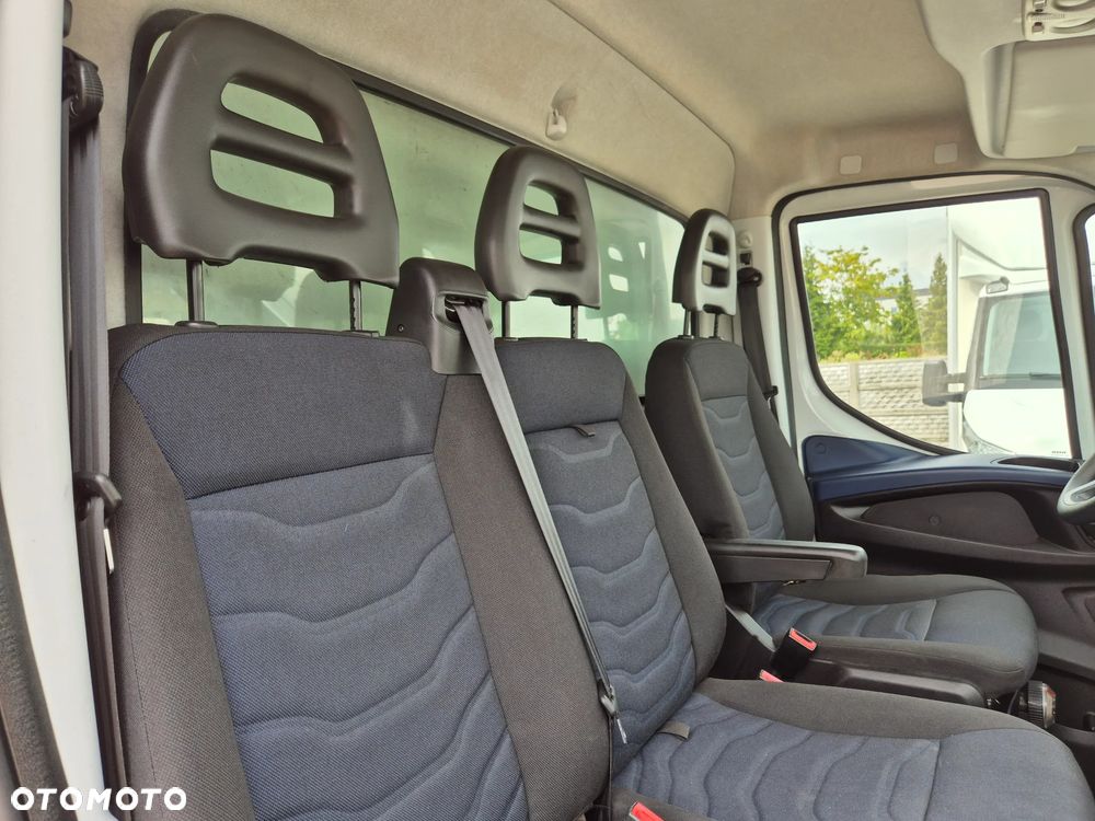 Iveco Daily 50C18 / 35C18 3.0 HPi Hi-Matic, kontener 4.38m x 2.25m x 2.38m , winda 750KG, klimatyzacja, pneumatyka, HAK 3.5T - 16