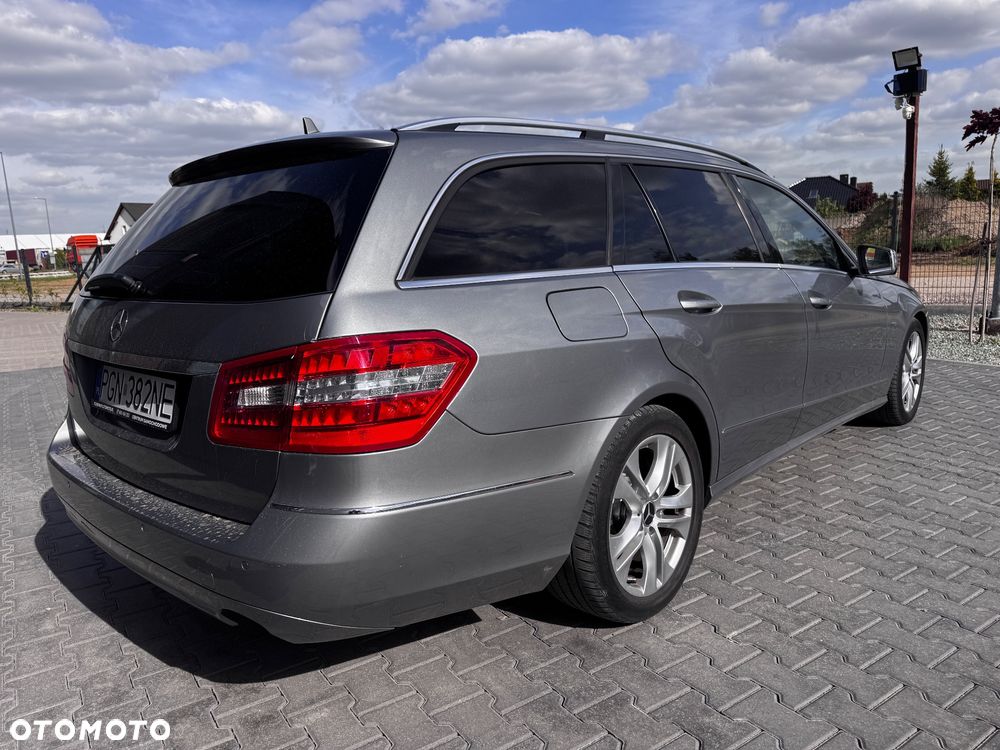 Mercedes-Benz Klasa E 250 CDI DPF BlueEFFICIENCY 7G-TRONIC Avantgarde - 11
