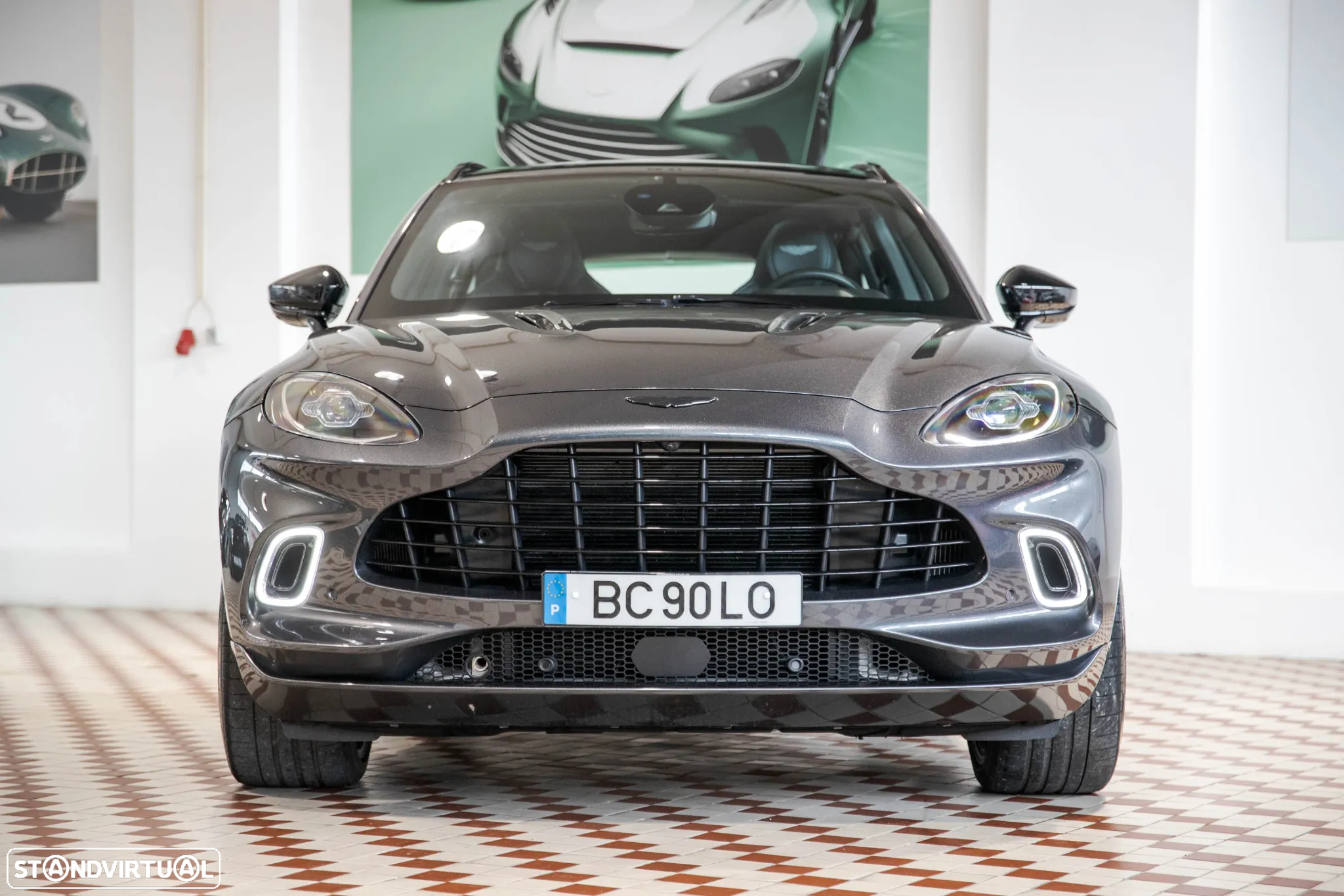 Aston Martin DBX Standard - 2