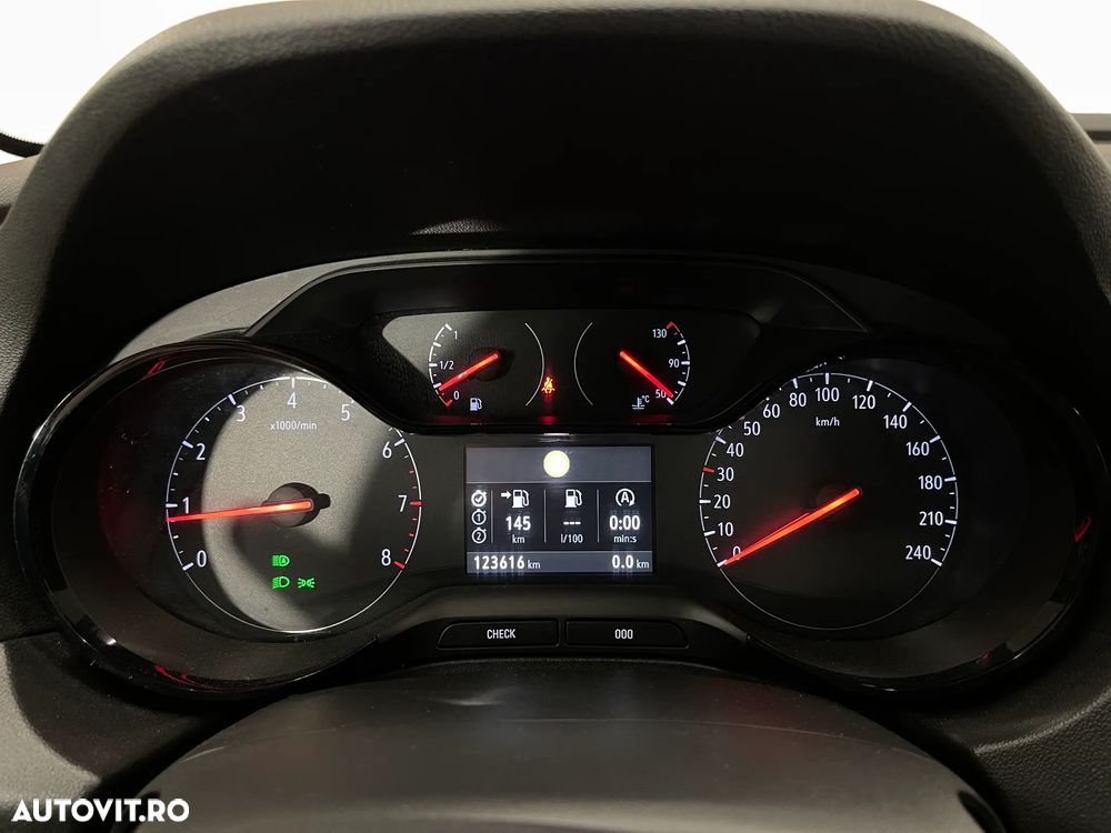 Opel Grandland X 1.5 START/STOP Enjoy - 24