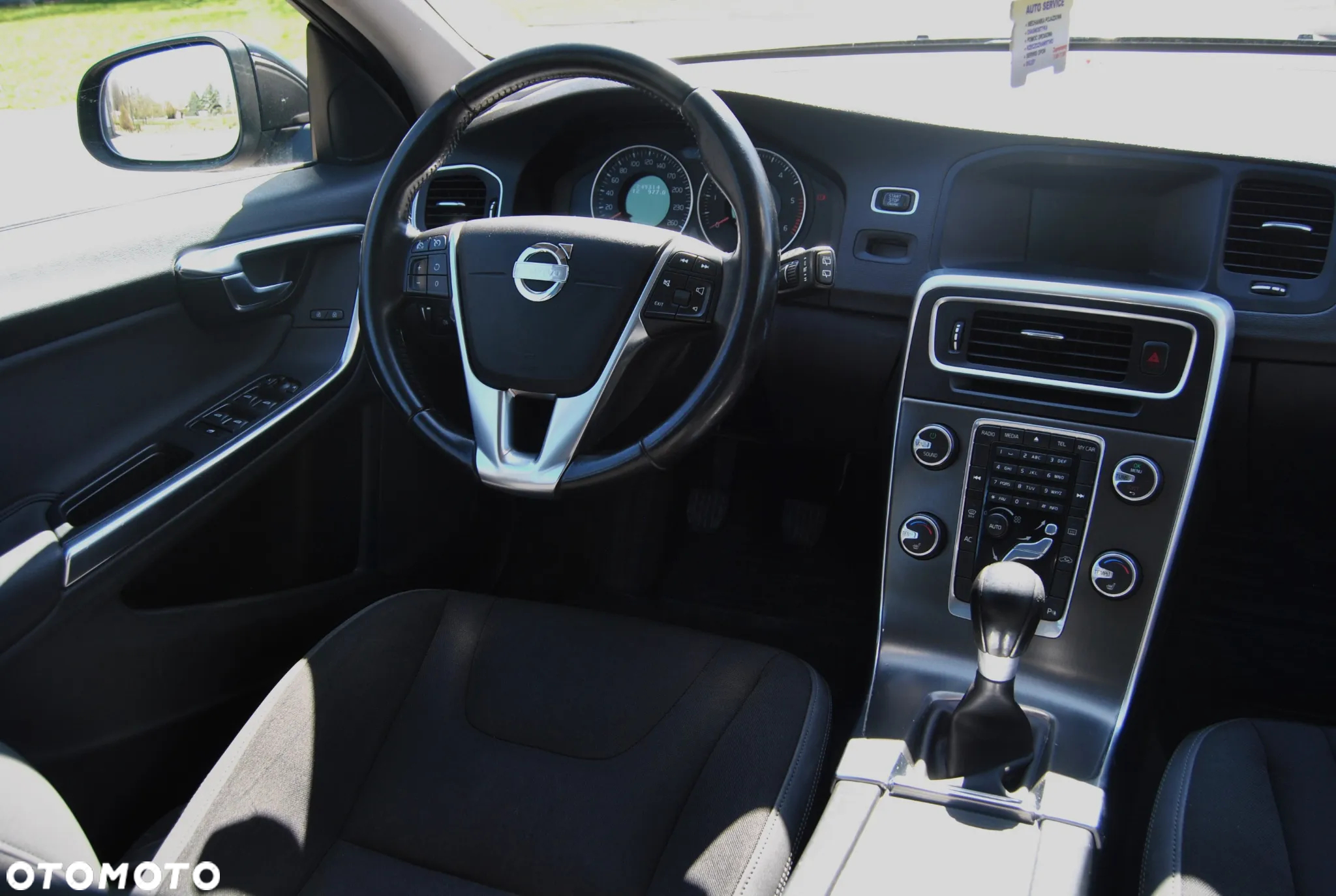 Volvo V60 D2 Summum - 11