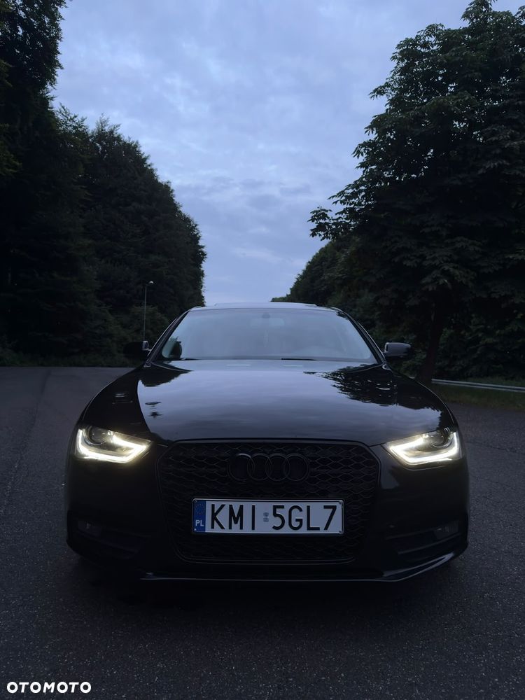 Audi A4 Limousine - 31