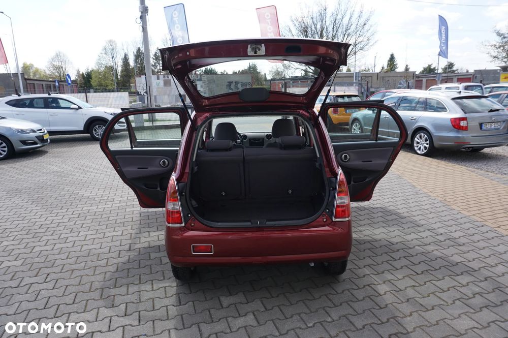 Daihatsu Trevis 1.0 Limited - 15