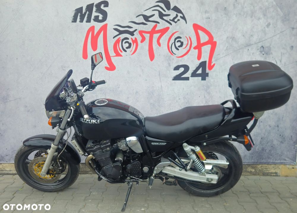 Suzuki GSX - 7