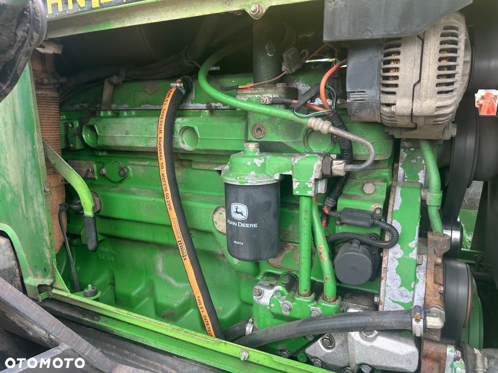 John Deere 6810 - 7