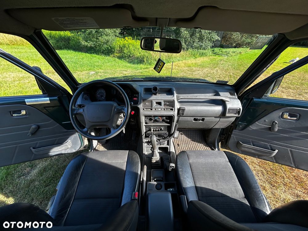 Mitsubishi Pajero 2.5 TD GL - 4