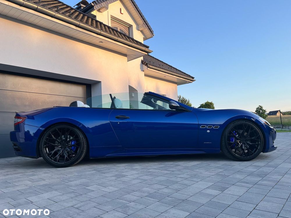 Maserati GranCabrio - 15