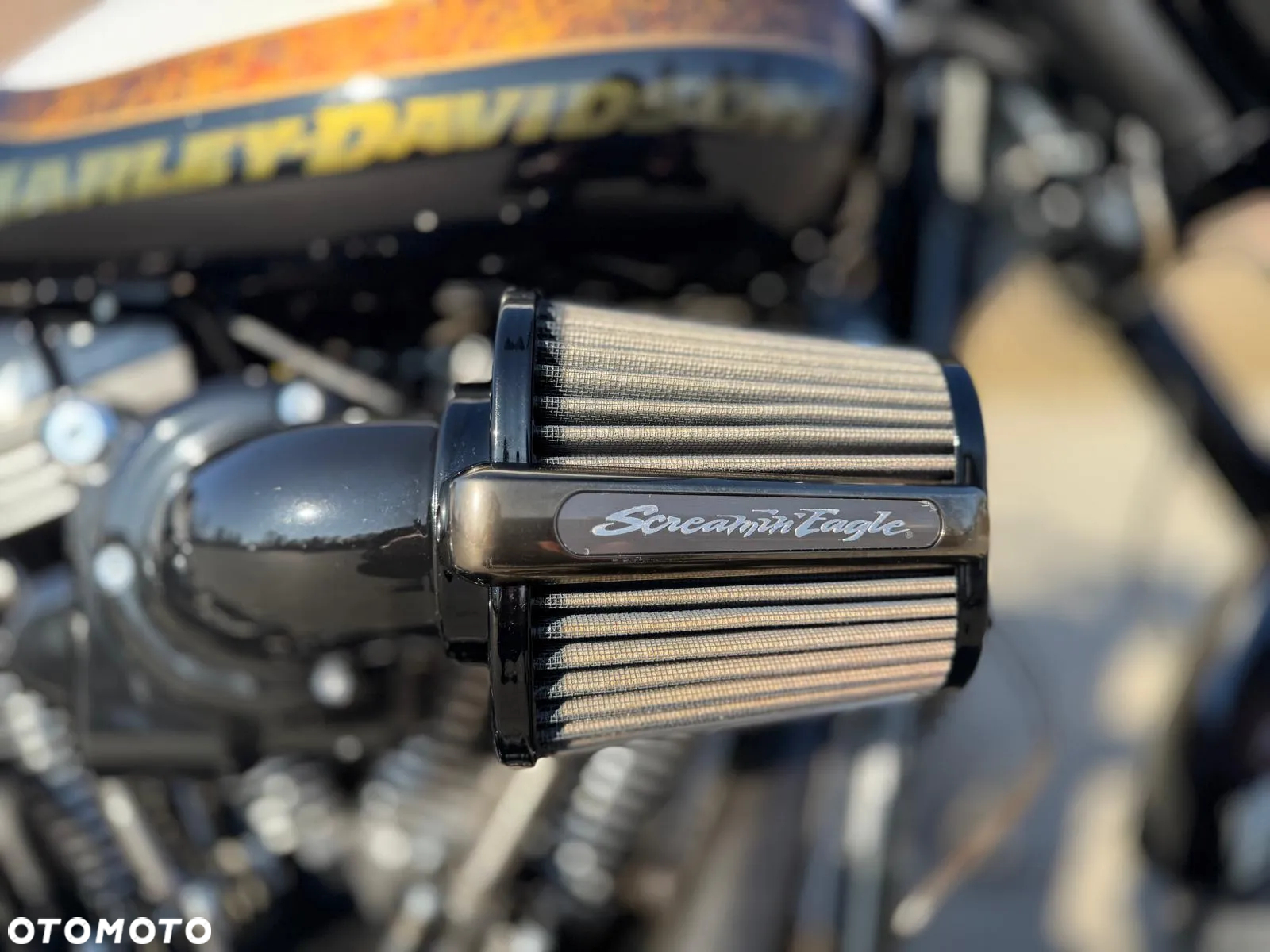Harley-Davidson Softail Breakout - 10