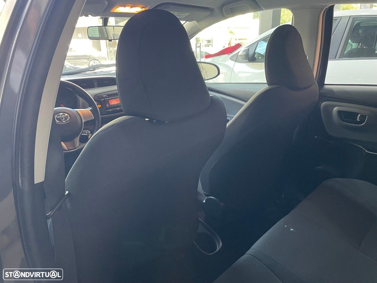 Toyota Yaris 1.4 D-4D ACtive - 9