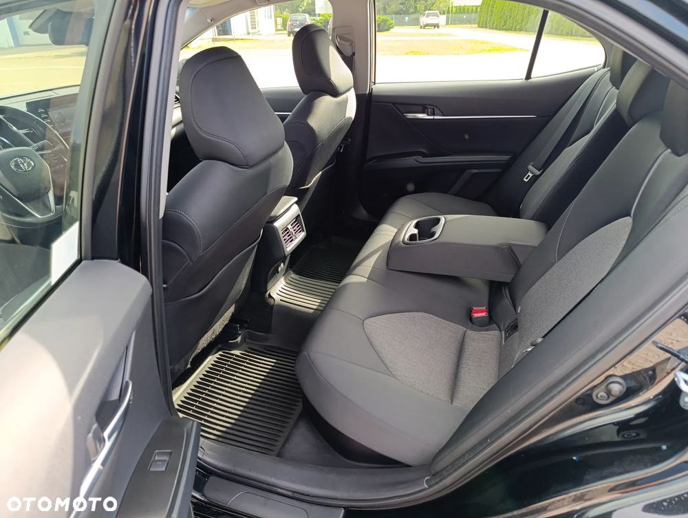Toyota Camry 2.5 Hybrid Comfort CVT - 16