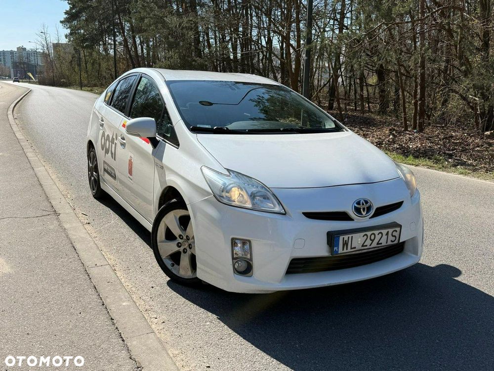 Toyota Prius 1.8 HSD Active - 11