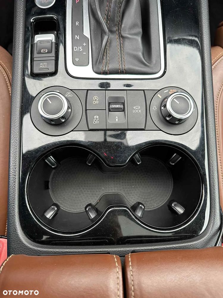 Volkswagen Touareg - 14