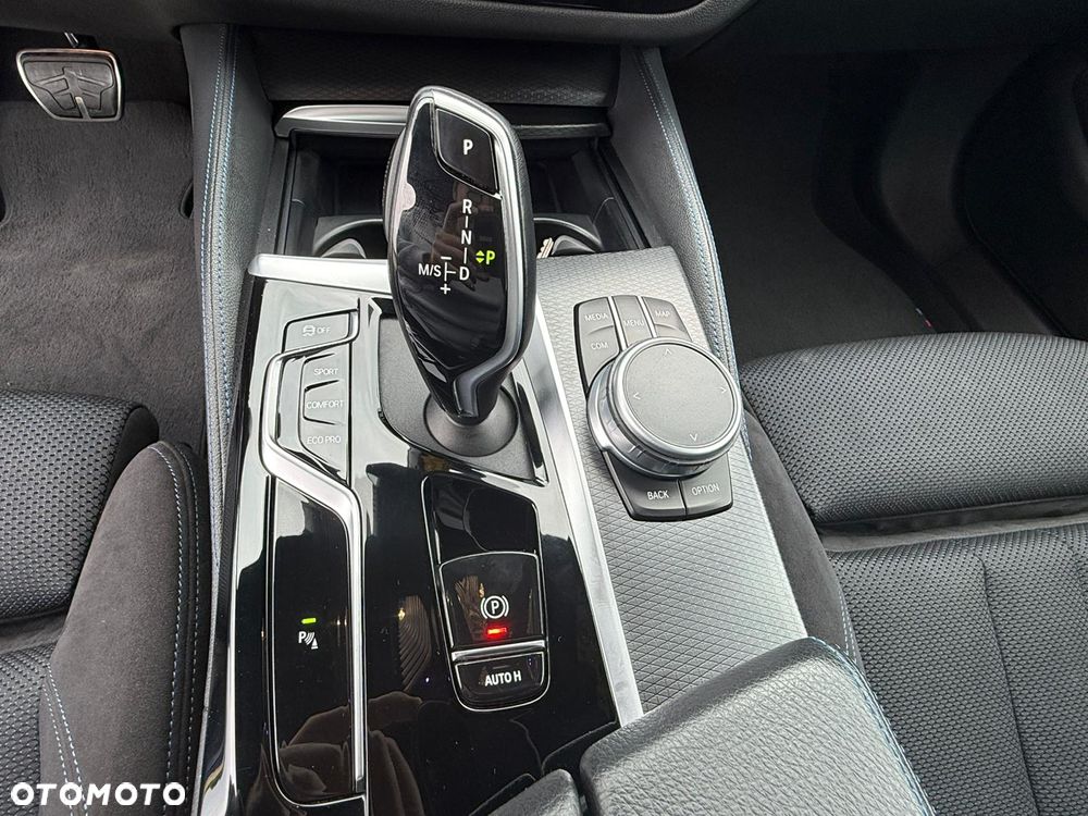 BMW Seria 5 520d mHEV M Sport sport - 23
