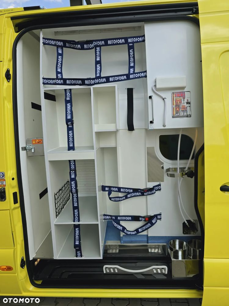 Mercedes-Benz Sprinter - 10