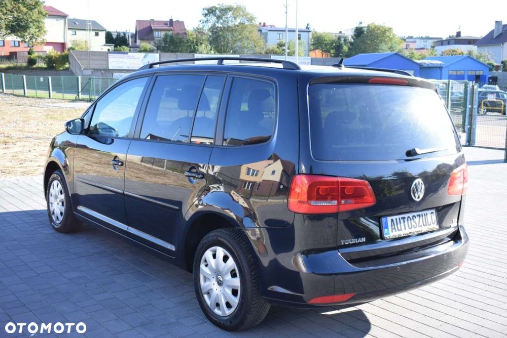 Volkswagen Touran - 9