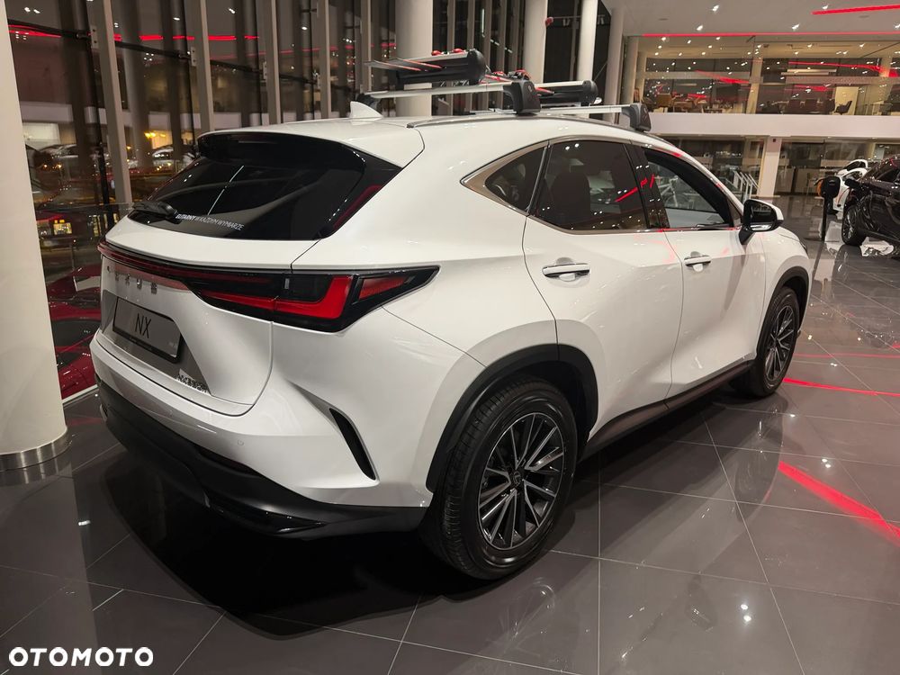 Lexus NX - 2