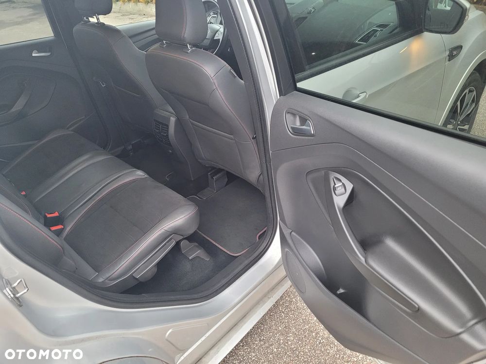 Ford Kuga - 23