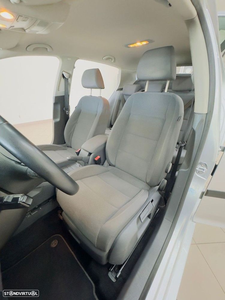 VW Golf 1.9 TDi Confortline DSG - 14