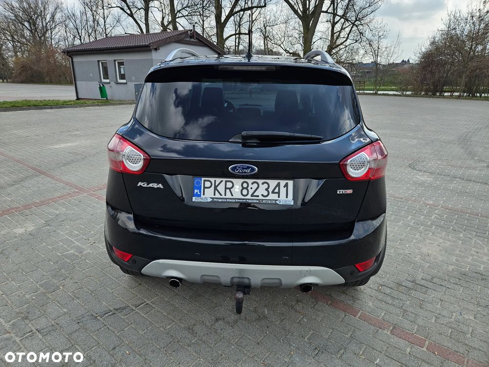 Ford Kuga 2.0 TDCi 2x4 Titanium - 30