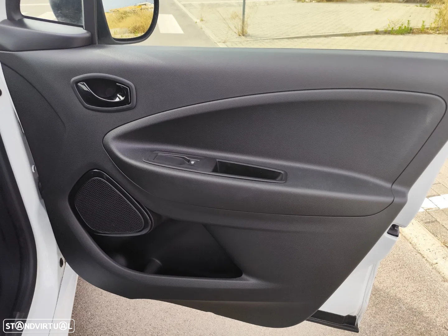 Renault Zoe (s/ Bateria) Zen 50 Flex - 27