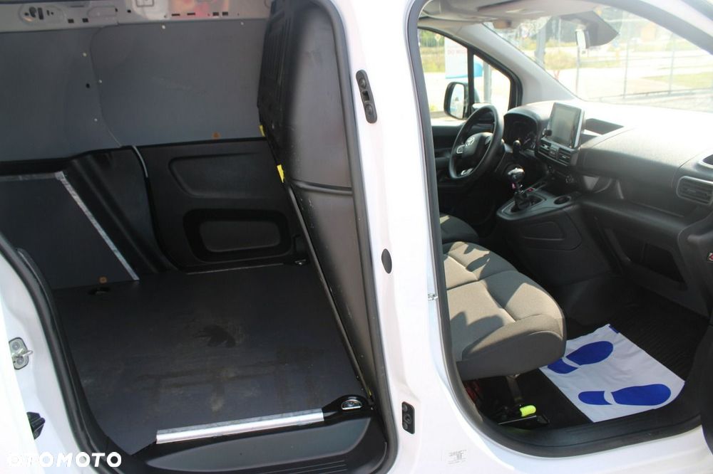 Toyota Proace City - 24