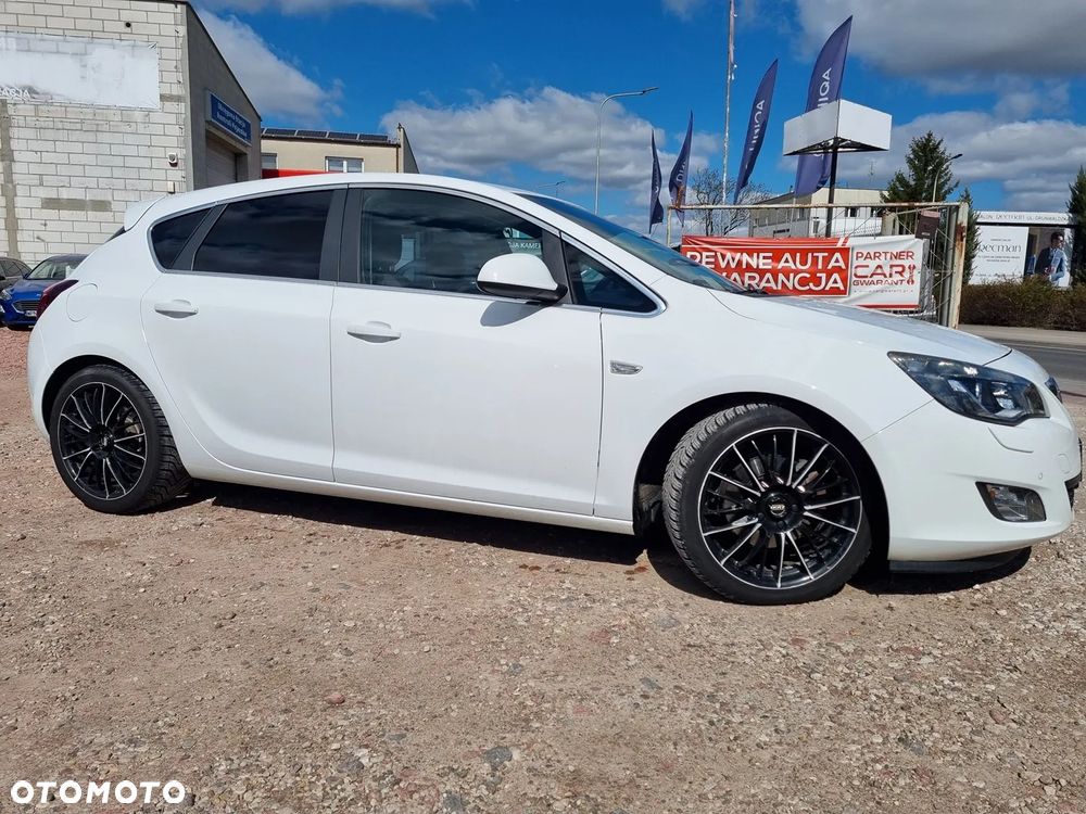 Opel Astra 1.6 Turbo White Edition - 5