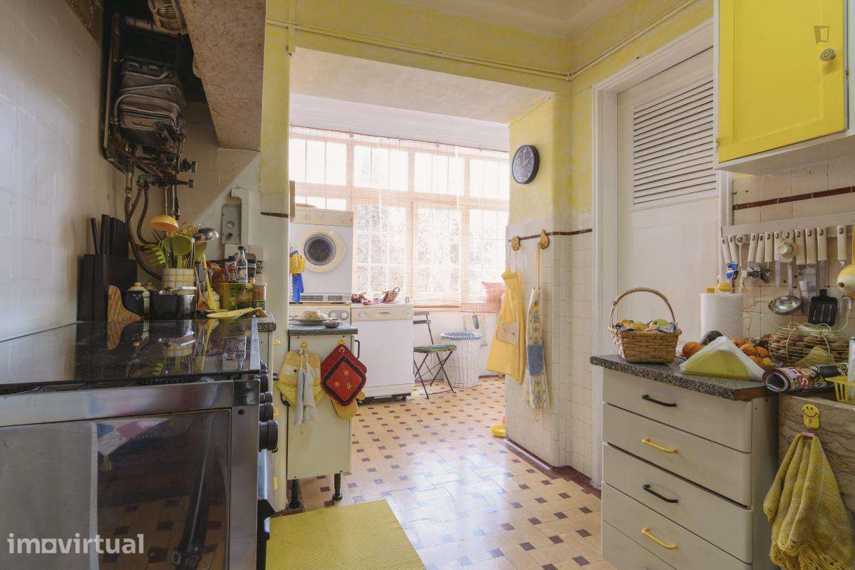 Quarto - localizado em Alameda Lisbon - Grande imagem: 2/16