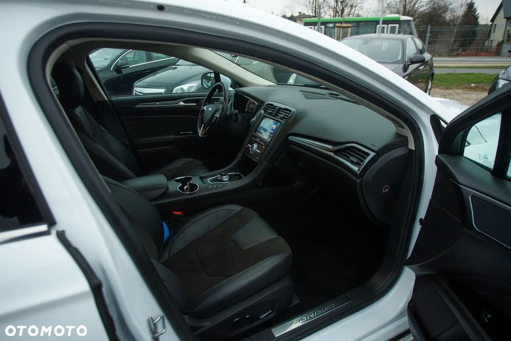 Ford Mondeo 2.0 EcoBlue Titanium - 18